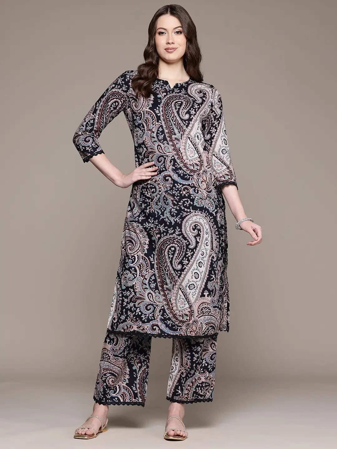 RR clothing Women Cotton Blend Kurti Pant Set